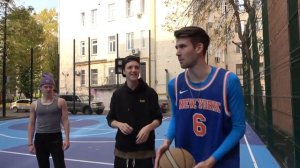 ИГРАЕМ ПРОТИВ ДЕВУШЕК НА ШЛЕПКИ ПО ПОПЕ