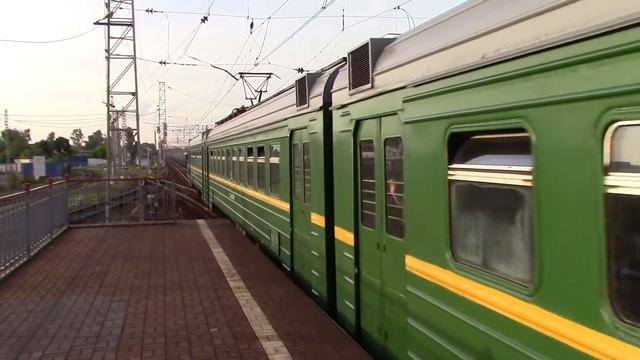 ЭД2Т-0043/0001 и ЭД4М-0264, станция Щербинка смотреть онлайн