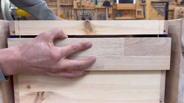 비밀 서랍 / 이중 잠금 메커니즘과 숨기기 смотреть онлайн