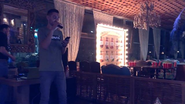 Гимн официанта (спустя 9 лет работы)