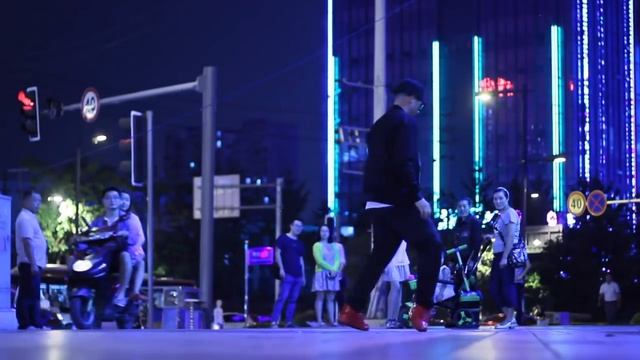 POPPIN JOHN   INTO THE BLACK   CHINA Dancer Dupsteb