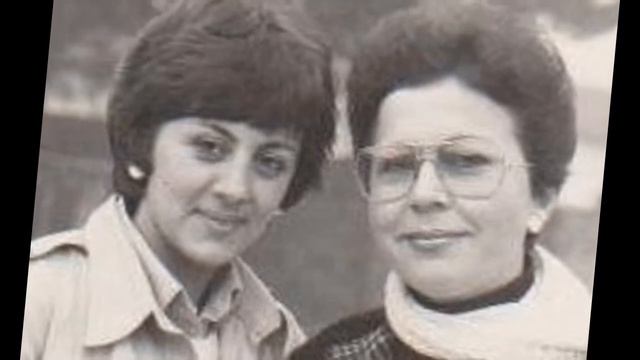 Mimoza Nazarko - Floket e bores mbi piano jane ulur смотреть онлайн