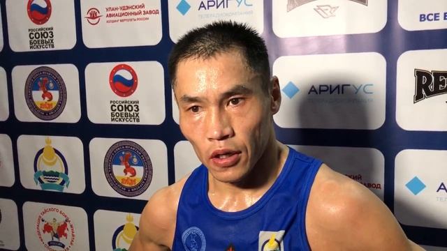 Бато Бадархаев - бронзовый призер чемпионата России по тайскому боксу 2022. Интервью после боя смотреть онлайн