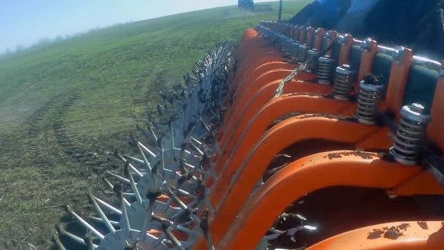 Внесение удобрений и закрываем влагу смотреть онлайн