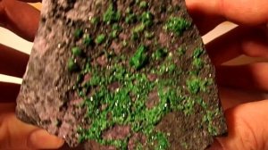 Определяем минералы и их свойства. 10 зеленых минералов