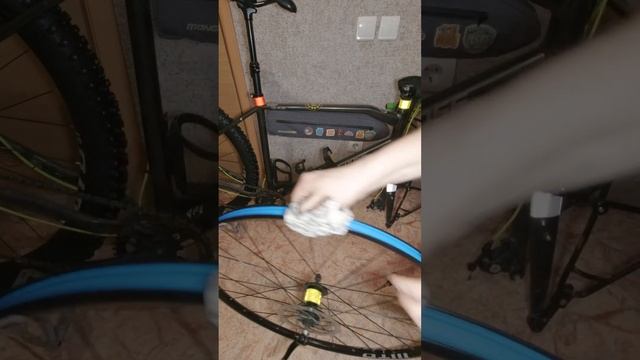 Экспресс инструкция по сборке бескамерного колеса велосипеда. Шиповка Schwalbe 29х2.25 с Авито смотреть онлайн