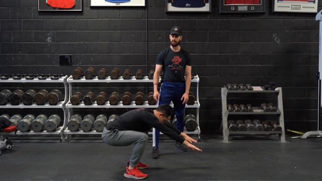How To Squat (Bodyweight Standard)