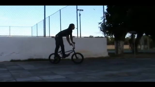 Kbelo BMX смотреть онлайн