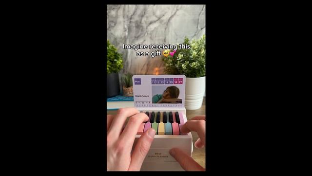 Настольный мини-календарь смотреть онлайн