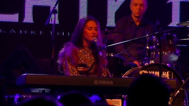 Мария Чайковская и Гуша Катушкин - Нитью ♡ смотреть онлайн