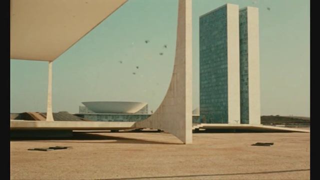 Строящаяся Бразилиа в фильме Человек из Рио (1963) смотреть онлайн