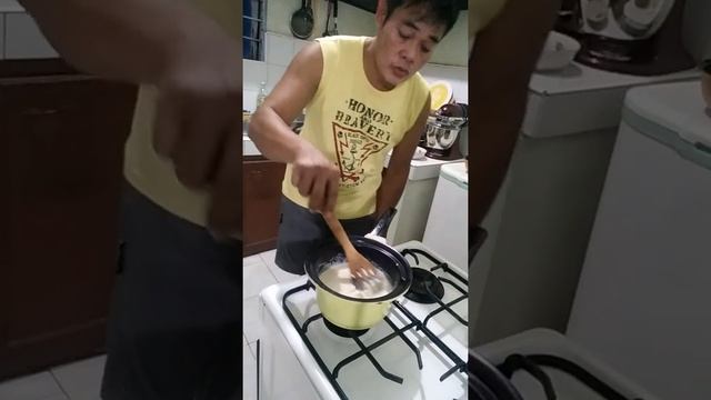 TUNA PASTA WITH WHITE SOUCE смотреть онлайн