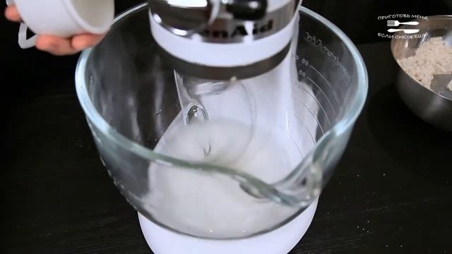 Макаронс с шоколадной начинкой/ Macarons with chocolate ganache смотреть онлайн