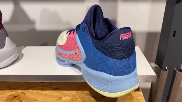 Nike Zoom Freak 4 “Unbelievable” / “Unknown” (Dark Marina/Barely Volt/Pink Glaze) - SKU: DO9680-400 смотреть онлайн