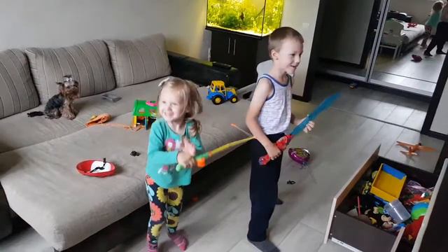 Мелкие любители тяжелого рока смотреть онлайн