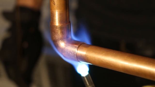 How To Braze Copper Pipe Like A Pro (HVAC Refrigerant Lines) смотреть онлайн