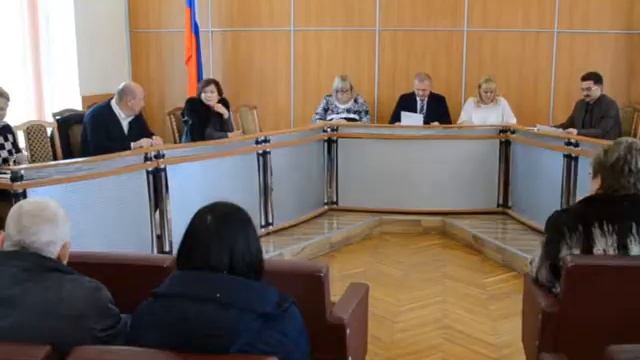 В администрации города работают над пополнением бюджета. смотреть онлайн