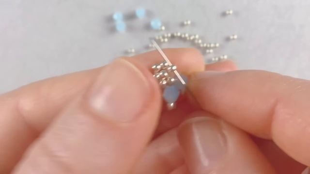 Flower Beaded Ring Tutorial: How to make Easy Beaded Rings смотреть онлайн