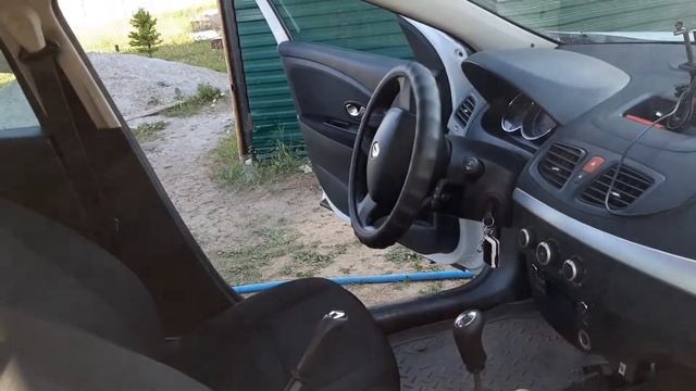 Установка подлокотника Рено Флюенс смотреть онлайн