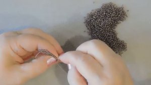 основа -  сетка из бисера