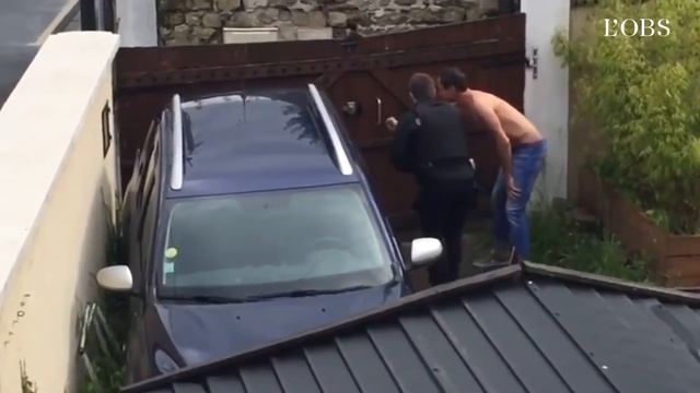 L'arrestation spectaculaire d'une femme armée d'un fusil dans le Val-d'Oise смотреть онлайн