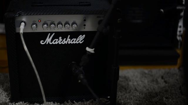 Marshall MG15 - Play through смотреть онлайн