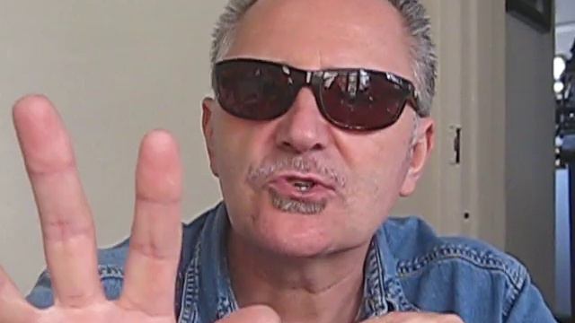A Paul Lamb lesson on playing Sonny Terry Talkin harmonica Blues смотреть онлайн