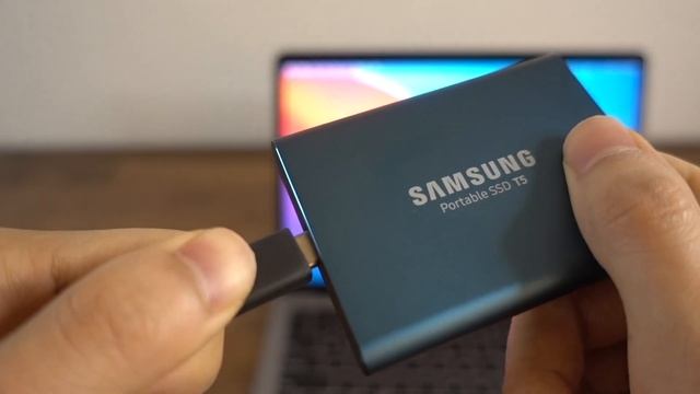 Sumsung Portable SSD T5 Unboxing With Travel Case And Speed Test