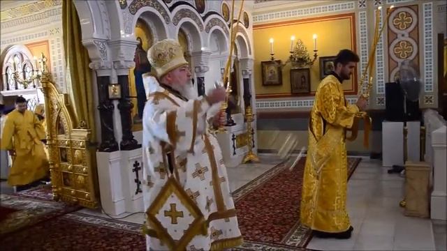 Митрополит Ставропольский и Невиномысский Кирилл возглавил Божественную литургию в Свято Владимирск смотреть онлайн