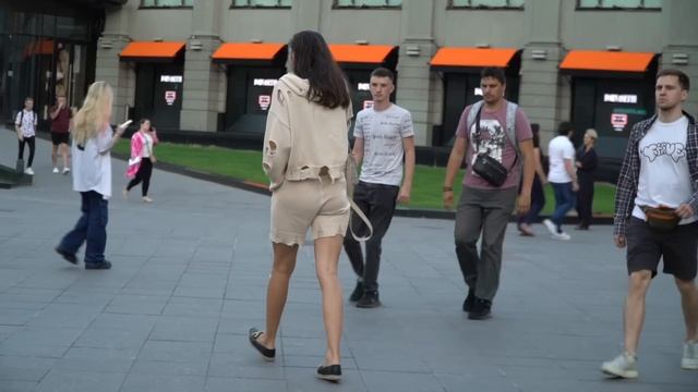 Тренды и как их носить. Голосуем за самые стройные ноги. Московские красотки. смотреть онлайн