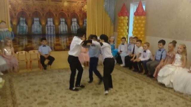 Танец Клякс (Постановка Мазовой Г. Б.) (дети 6-7 лет) смотреть онлайн