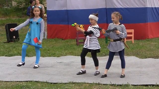 Хореографическая группа "Радуга" Иркутский район - отрывок из спектакля "Федорино горе" смотреть онлайн