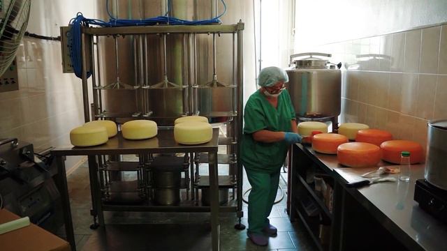 Кошерная молочная продукция Талдомского завода / Семейная ферма смотреть онлайн