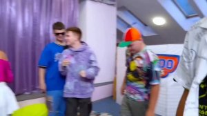 ПАЦАНЫ МЕЧТАЮТ О ПОЦЕЛУЕ! ДЕВОЧКИ ПРОТИВ? КАМПУС ИГРАЮТ В БУТЫЛОЧКУ