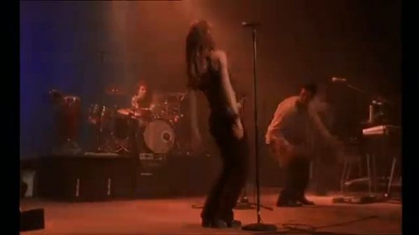 Vanessa Paradis Live