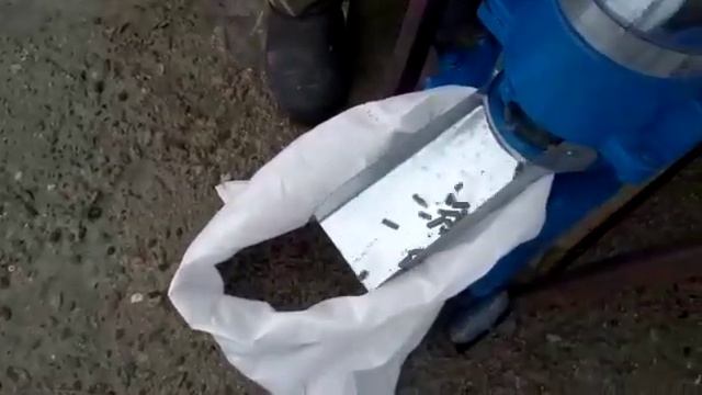 Гранулятор для комбикорма. Правильная настройка и гранулирование смотреть онлайн