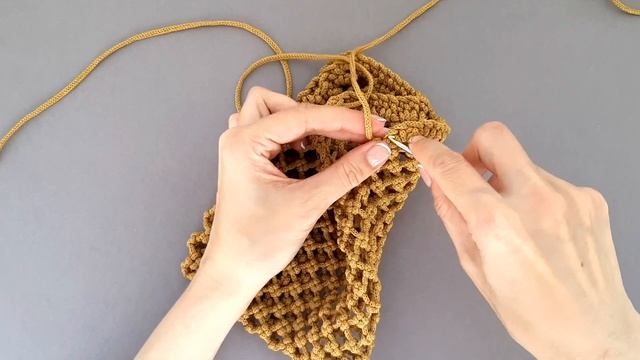 ЛУЧШАЯ СУМОЧКА ДЛЯ ТЕЛЕФОНА! Сумка FENDI Своими Руками! / DIY смотреть онлайн