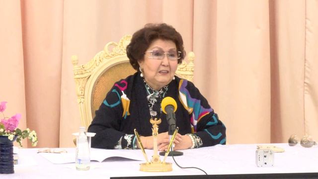 Слова - одежда наших мыслей смотреть онлайн