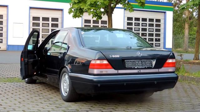 Mercedes S600 V12 W140 Sound.