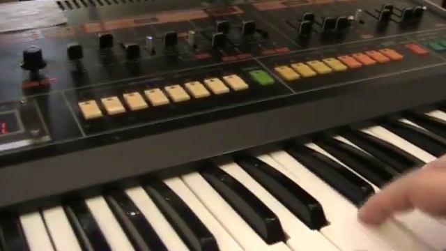 "Osaka" - a Jupiter-8 and DX7 demo смотреть онлайн