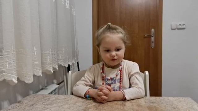 Стихи из Бхагавад Гиты читает Арсения ( 3 с половиной года ) смотреть онлайн