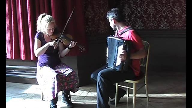 Londonderry Air / Danny Boy (Frederick Weatherly) - Violin And Accordion