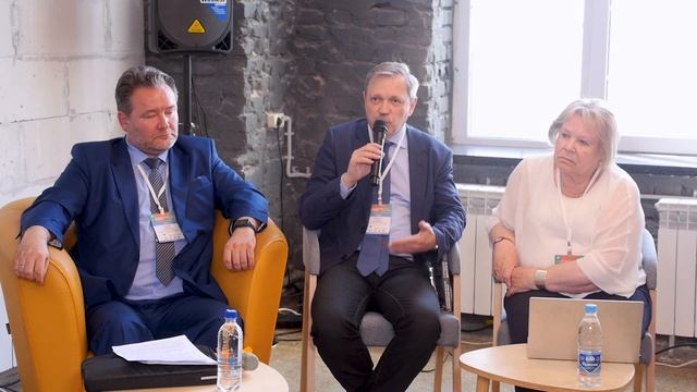 Круглый стол «Правовые вопросы формирования предмета охраны и границ исторических поселений России» смотреть онлайн