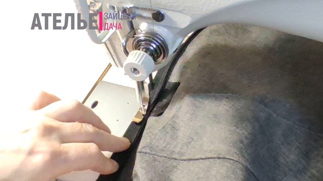 Как заменить молнию в теплой куртке одной строчкой без наметки и булавок смотреть онлайн