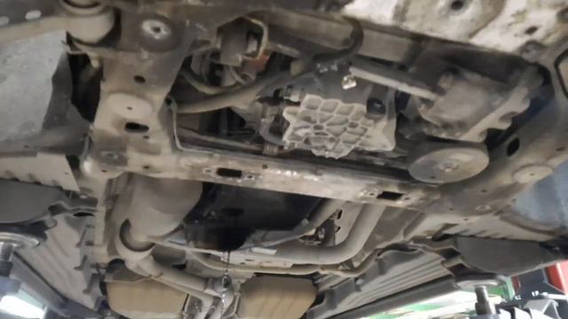 Обслуживание NEW Range Rover L405 . 220 000 км . Масло в интеркуллере!_ смотреть онлайн