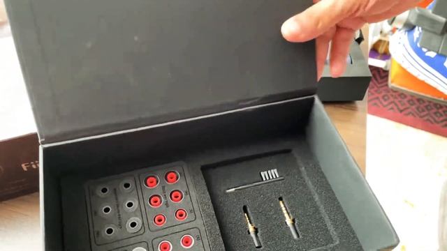 Unboxing the FIIO FH5S смотреть онлайн