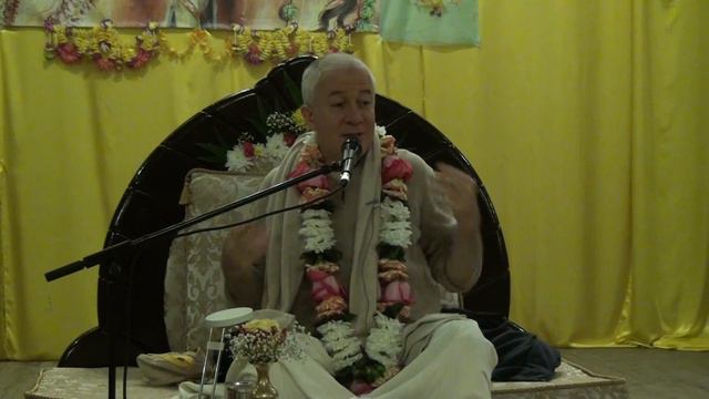 ЕМ Чайтанья Чандра Чаран пр. ШБ. Преданное служение в гуне страсти. Екатеринбург, 08.11.2013 смотреть онлайн