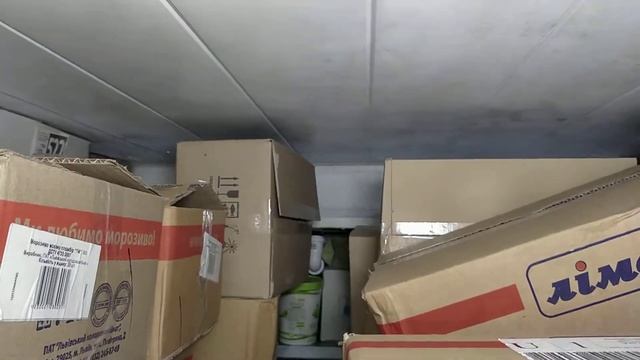 Затарили под потолок. Минусовая камера на магазине. смотреть онлайн