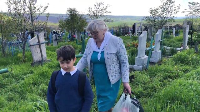 СЕЛО ТРОИЦКОЕ МОЛДОВА 2023! РОДИТЕЛЬСКИЙ ДЕНЬ (ПЕСНЯ РВЁТ ДУШУ В КРОЧЬЯ) смотреть онлайн