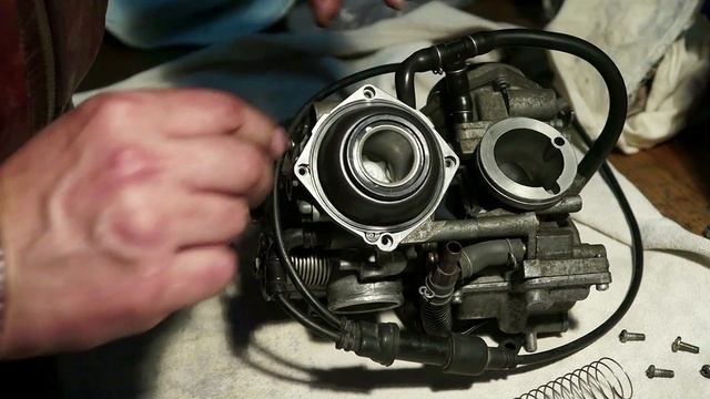 Honda Shadow замена мембран карбюратора и реанимация манифольда !!! смотреть онлайн